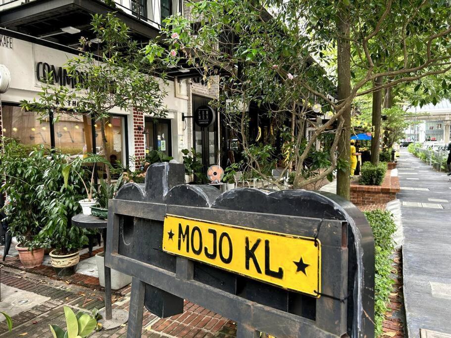 קואלה לומפור M101 Klcc Kl City King Suites By Livin מראה חיצוני תמונה