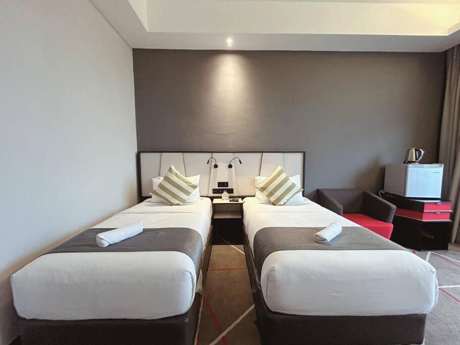 קואלה לומפור M101 Klcc Kl City King Suites By Livin מראה חיצוני תמונה